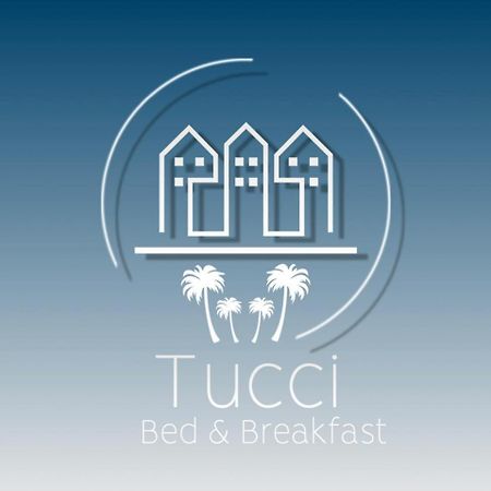 B&B Tucci 2 Ciro Marina Exterior photo